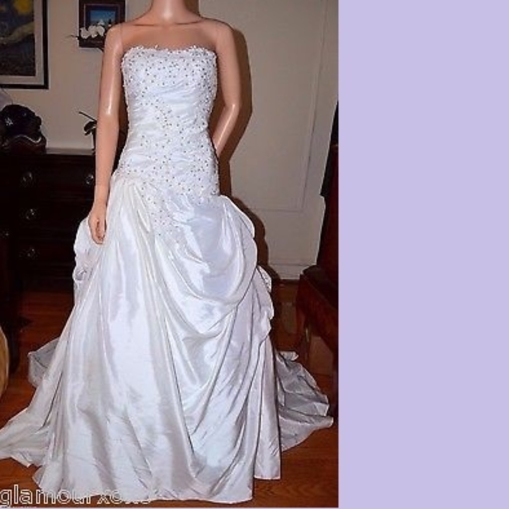 White Beaded Wedding Dress Gown sz 2 XS